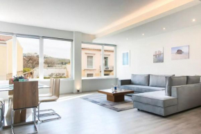 Sunlit Apartment with Acropolis View
